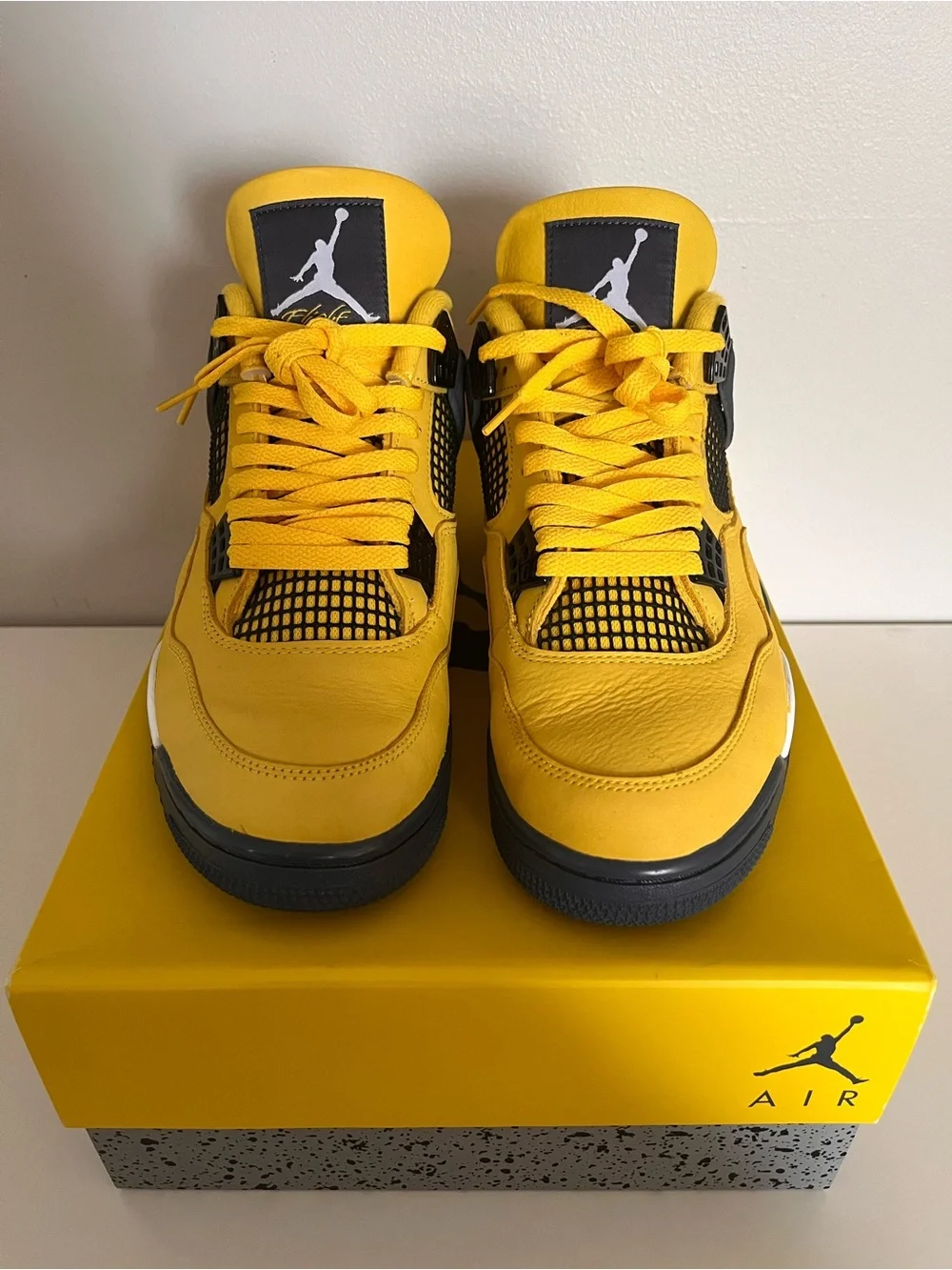 Air Jordan 4 Retro Lightning (2021), Used (Size US Men’s 10.0)